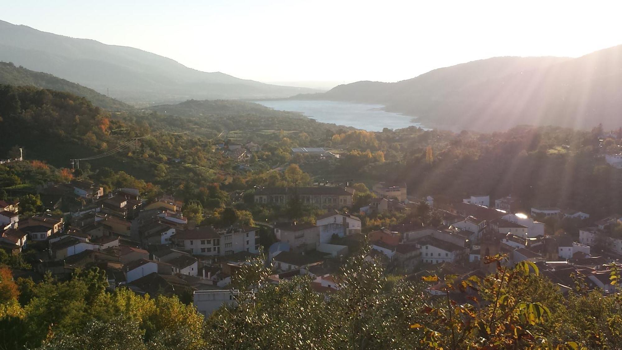 Casa Rural Con Encanto "Los Postigos" Banos De Montemayor Bagian luar foto