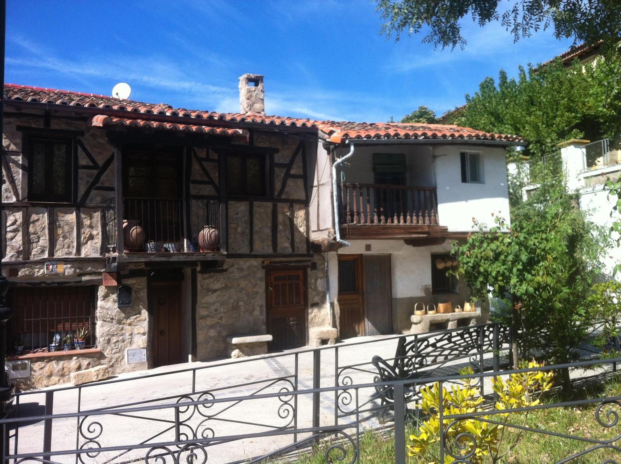 Casa Rural Con Encanto "Los Postigos" Banos De Montemayor Bagian luar foto