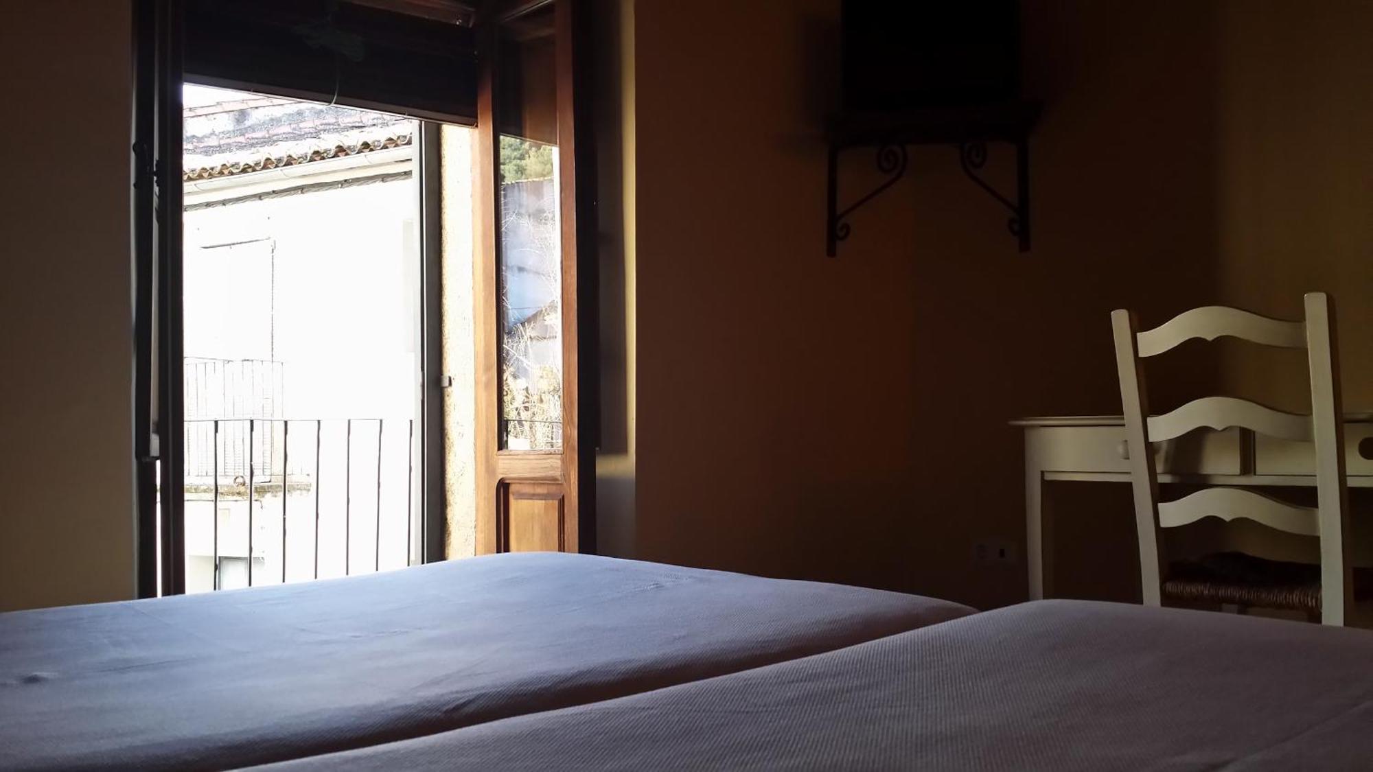Casa Rural Con Encanto "Los Postigos" Banos De Montemayor Ruang foto
