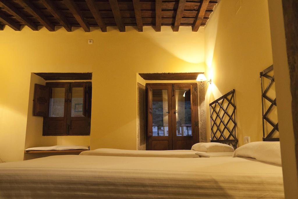 Casa Rural Con Encanto "Los Postigos" Banos De Montemayor Ruang foto