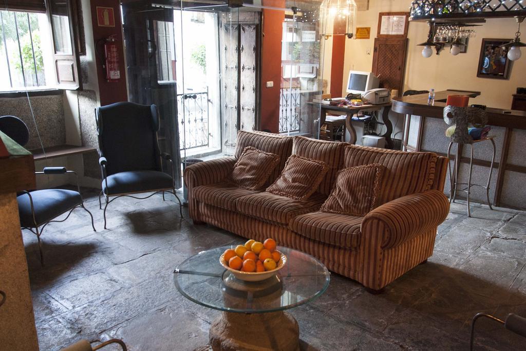Casa Rural Con Encanto "Los Postigos" Banos De Montemayor Bagian luar foto